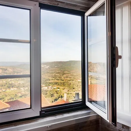 Casa Mont'santo With Balcony & Terrace מונסנטו