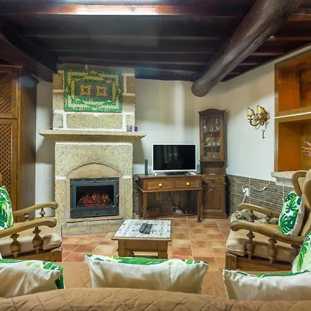 Casa Mont'santo With Balcony & Terrace