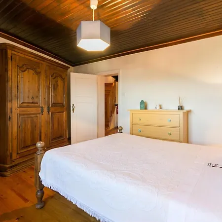 Casa Mont'santo With Balcony & Terrace מונסנטו