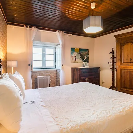 Casa Mont'santo With Balcony & Terrace 4* מונסנטו